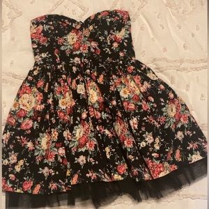 strapless corset top floral dress with tulle underneath 💕